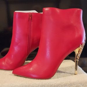 Ankle boots